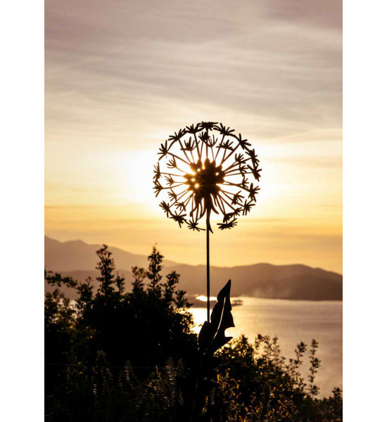 Gartenstecker Deko Pusteblume mit Blättern auf Gartenstecker 
Gesamtlänge ca. 115 cm
Breite 27 cm
